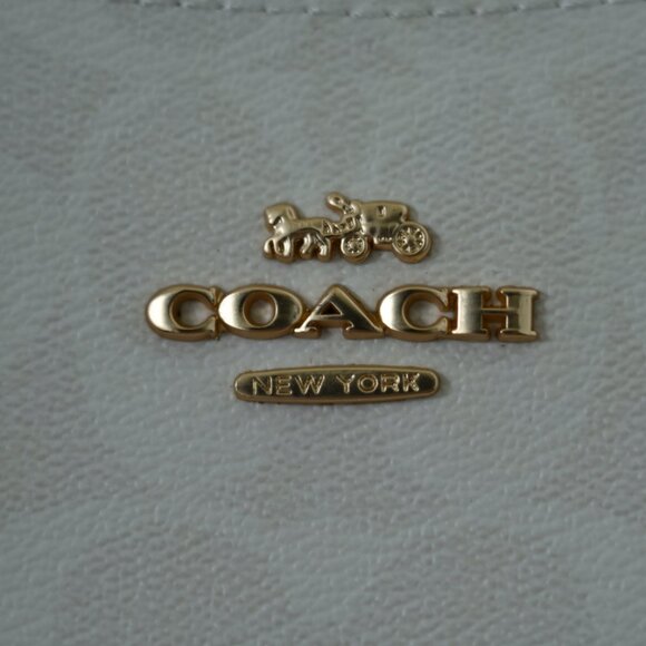 Coach Teri Shoulder Bag In Signature Canvas CA548 - Picture 7 of 8